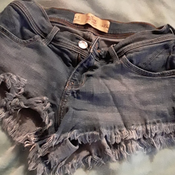 Hollister size 5 shorts - Picture 1 of 1